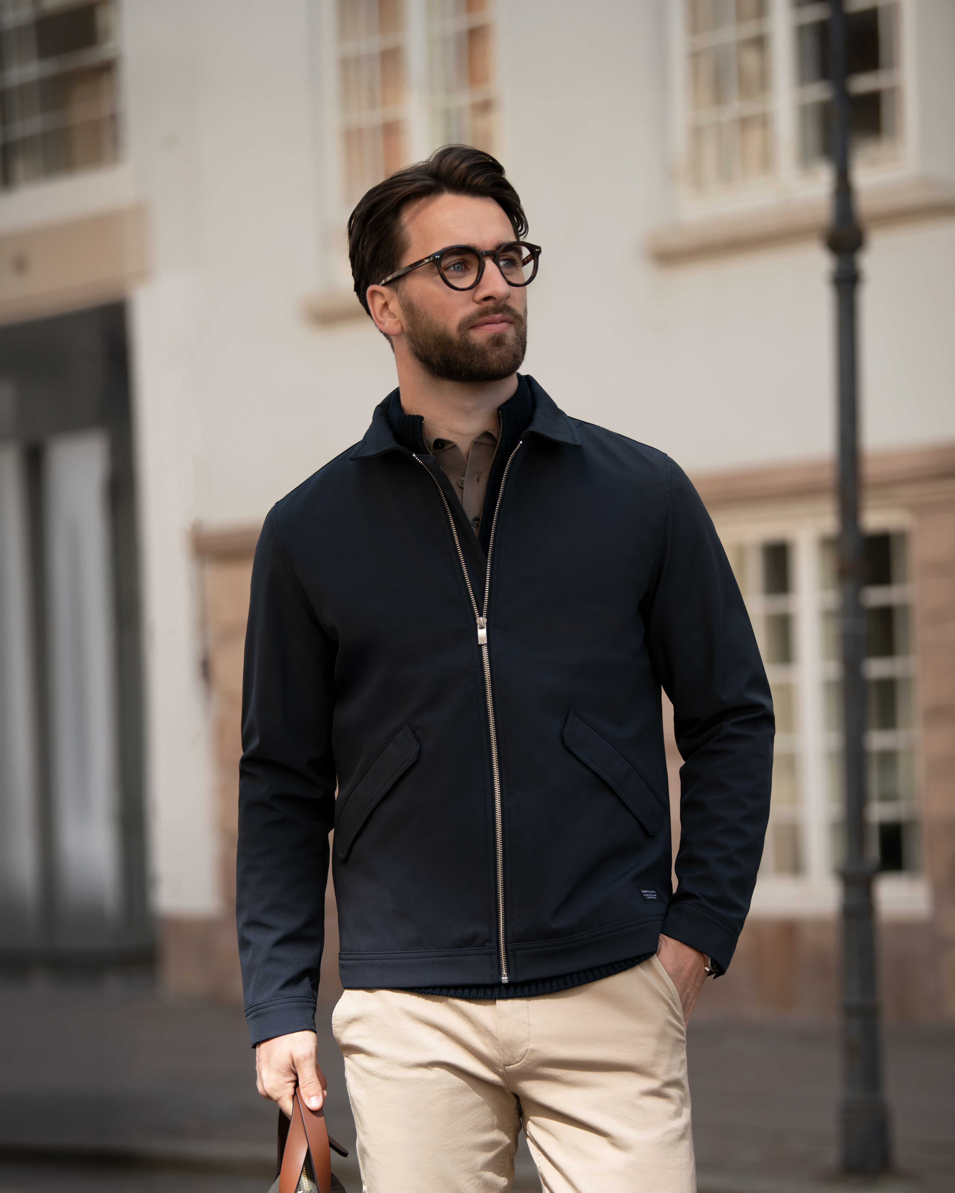 NIMBUS Detroit – Dark Navy (Am Modell)